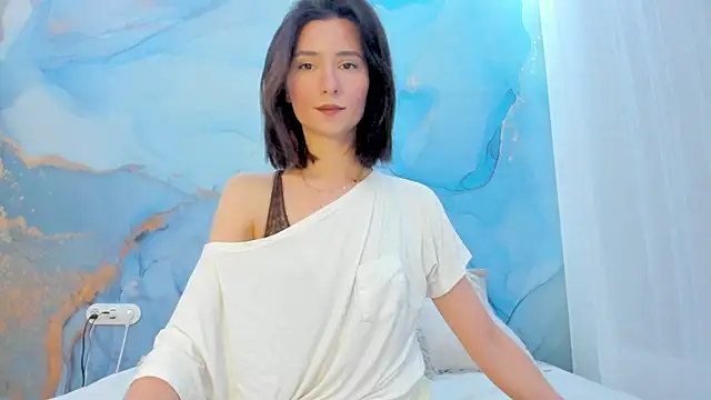 Snapshot of crystalnut chatting on May 2026 05:48:01 AM crystalnut online show from May 2026 05:48:01 AM