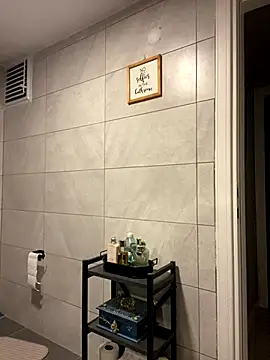 h0rniecollege online show from November 2025 12:23:01 AM