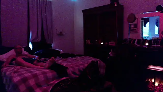 Snapshot of iBoneher69 chatting on November 2025 03:54:02 PM iBoneher69 online show from November 2025 03:54:02 PM