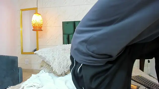 Levy Steve online show from September 2025 03:28:01 AM