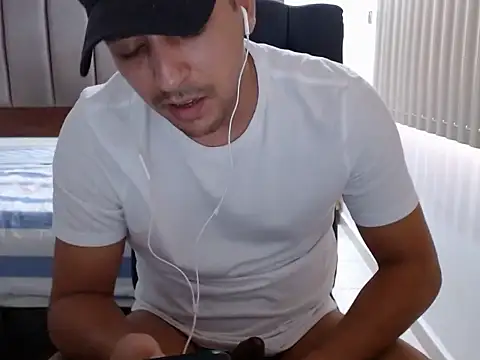 Bamban1419  online show from April 2026 08:21:01 PM