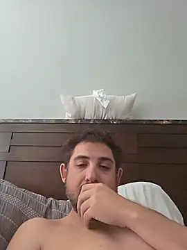 caliguy37 online show from July 2026 07:39:01 PM