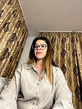 Snapshot of NadiraNoor chatting on November 2025 10:59:02 PM NadiraNoor online show from November 2025 10:59:02 PM