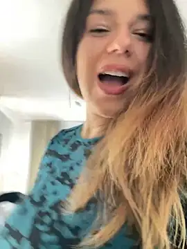 NadiraNoor online show from February 2026 02:13:01 PM