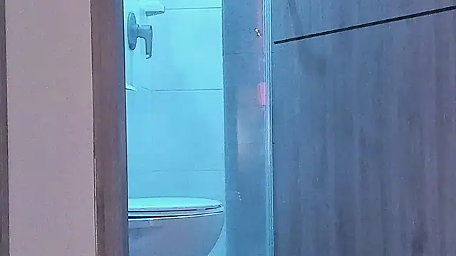 Snapshot of liamelf chatting on December 2024 09:39:01 AM liamelf online show from December 2024 09:39:01 AM