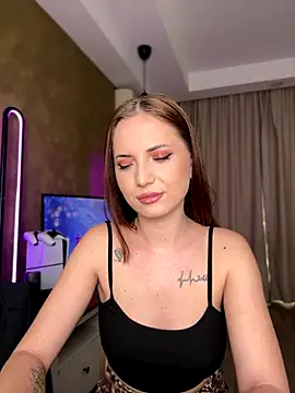 Snapshot of AvaGianna chatting on November 2025 10:16:01 AM AvaGianna online show from November 2025 10:16:01 AM