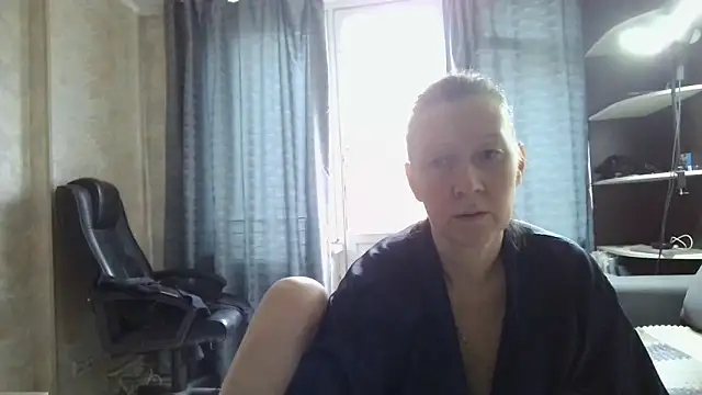 WindChristy online show from November 2025 10:15:02 AM