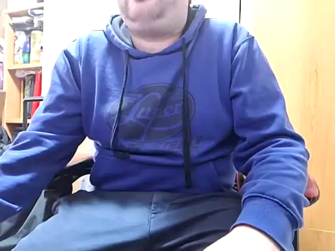 Snapshot of Javier_bear chatting on February 2025 02:48:02 PM Javier bear online show from February 2025 02:48:02 PM