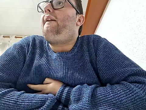 Snapshot of Javier_bear chatting on February 2025 02:21:01 PM Javier bear online show from February 2025 02:21:01 PM