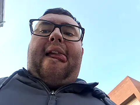 Snapshot of Javier_bear chatting on February 2025 03:35:01 PM Javier bear online show from February 2025 03:35:01 PM