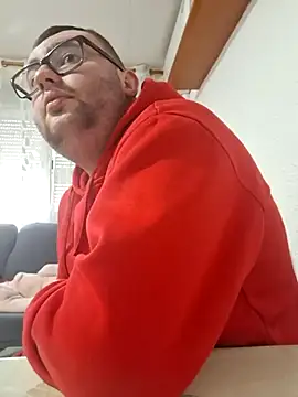 Snapshot of Javier_bear chatting on February 2025 09:41:02 PM Javier bear online show from February 2025 09:41:02 PM