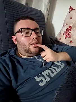 Snapshot of Javier_bear chatting on February 2025 10:26:02 PM Javier bear online show from February 2025 10:26:02 PM