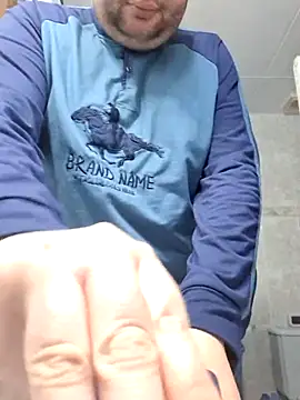 Snapshot of Javier_bear chatting on March 2025 10:11:02 AM Javier bear online show from March 2025 10:11:02 AM