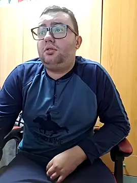 Snapshot of Javier_bear chatting on March 2025 02:40:01 PM Javier bear online show from March 2025 02:40:01 PM