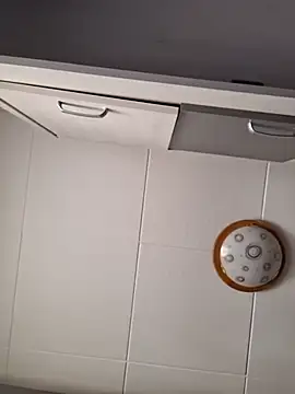 Snapshot of Javier_bear chatting on September 2025 12:19:01 PM Javier bear online show from September 2025 12:19:01 PM