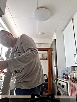 Snapshot of Javier_bear chatting on September 2025 10:19:02 AM Javier bear online show from September 2025 10:19:02 AM