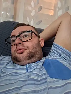 Snapshot of Javier_bear chatting on September 2025 08:47:02 PM Javier bear online show from September 2025 08:47:02 PM