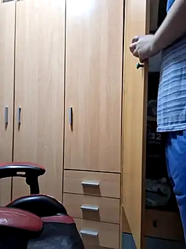 Snapshot of Javier_bear chatting on November 2025 10:23:01 PM Javier bear online show from November 2025 10:23:01 PM