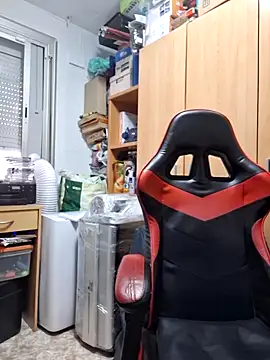 Snapshot of Javier_bear chatting on November 2025 02:07:02 PM Javier bear online show from November 2025 02:07:02 PM