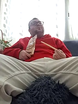 Snapshot of Javier_bear chatting on December 2025 02:04:02 PM Javier bear online show from December 2025 02:04:02 PM