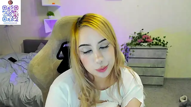 Snapshot of MoranaKit chatting on February 2025 03:18:02 PM MoranaKit online show from February 2025 03:18:02 PM