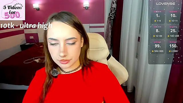 Snapshot of MoranaKit chatting on December 2025 05:51:01 PM MoranaKit online show from December 2025 05:51:01 PM