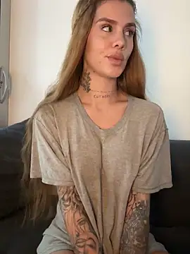 EmiliaCatalina online show from March 2026 06:52:01 PM