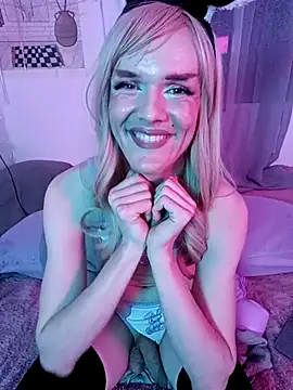 Snapshot of LillyAmore chatting on February 2025 10:25:02 PM LillyAmore online show from February 2025 10:25:02 PM