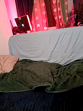 Snapshot of LillyAmore chatting on March 2025 11:05:02 PM LillyAmore online show from March 2025 11:05:02 PM