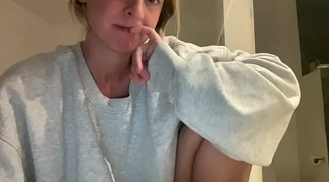 Snapshot of Aggbb chatting on February 2025 12:22:02 AM Aggbb online show from February 2025 12:22:02 AM