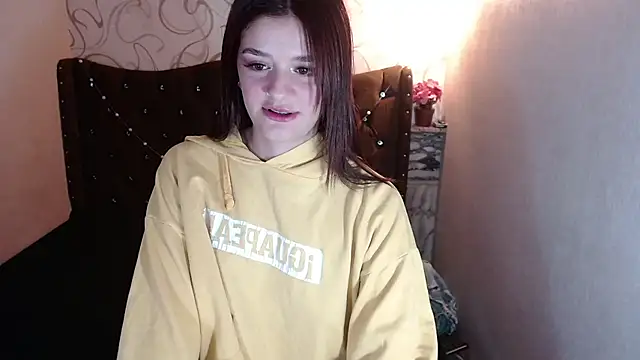 LiaHarryis online show from February 2025 05:47:01 PM