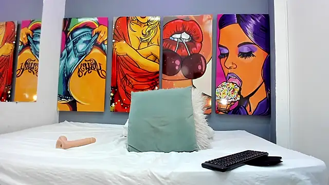 NICOLSKINNY1 online show from January 2025 09:11:02 PM