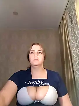 Snapshot of Lady_nice_cat chatting on February 2025 11:38:02 AM Lady nice cat online show from February 2025 11:38:02 AM