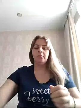 Snapshot of Lady_nice_cat chatting on February 2025 03:02:02 AM Lady nice cat online show from February 2025 03:02:02 AM