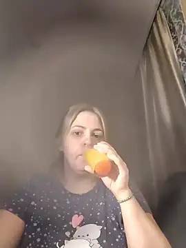 Snapshot of Lady_nice_cat chatting on February 2025 12:55:02 PM Lady nice cat online show from February 2025 12:55:02 PM