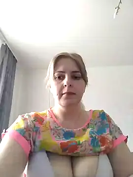 Snapshot of Lady_nice_cat chatting on March 2025 04:41:02 AM Lady nice cat online show from March 2025 04:41:02 AM