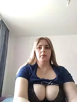 Snapshot of Lady_nice_cat chatting on March 2025 05:59:02 AM Lady nice cat online show from March 2025 05:59:02 AM