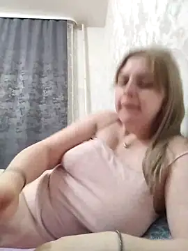 Snapshot of Lady_nice_cat chatting on March 2025 03:05:02 PM Lady nice cat online show from March 2025 03:05:02 PM