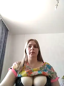 Snapshot of Lady_nice_cat chatting on March 2025 04:19:01 AM Lady nice cat online show from March 2025 04:19:01 AM