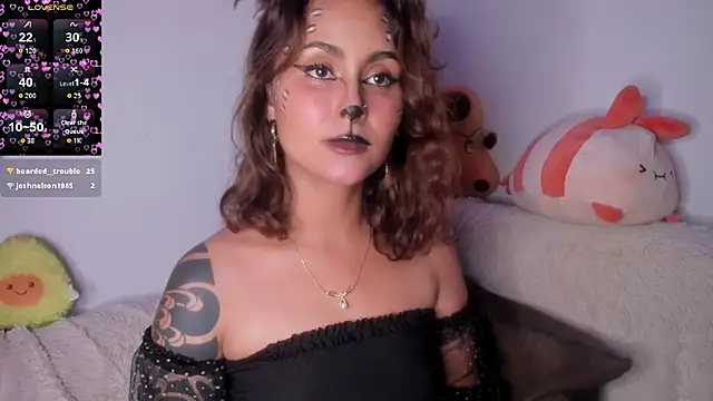 Snapshot of Violette-Ramirez01 chatting on October 2025 01:53:02 AM Violette-Ramirez01 online show from October 2025 01:53:02 AM