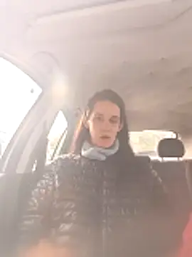 LauraBaby online show from April 2026 09:04:01 AM