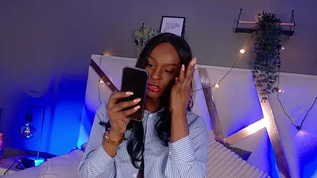 nahomi campbell online show from November 2025 08:00:01 PM