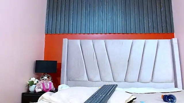 VeronicaRobles online show from September 2025 07:13:01 PM