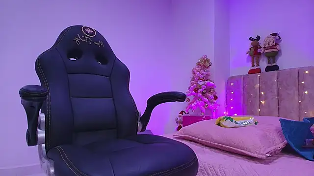 Snapshot of arl_chloee chatting on December 2025 03:11:02 AM arl chloee online show from December 2025 03:11:02 AM