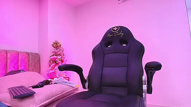 Snapshot of arl_chloee chatting on December 2025 03:04:02 AM arl chloee online show from December 2025 03:04:02 AM