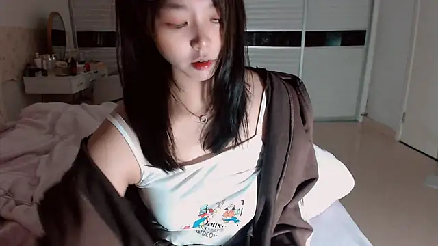 -Lucky Girl online show from March 2026 12:22:02 PM