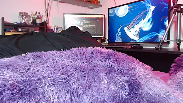 Snapshot of SatansWife chatting on February 2025 04:03:02 AM SatansWife online show from February 2025 04:03:02 AM