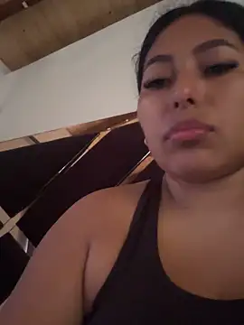 emmyjhonson07 online show from March 2026 02:17:01 PM