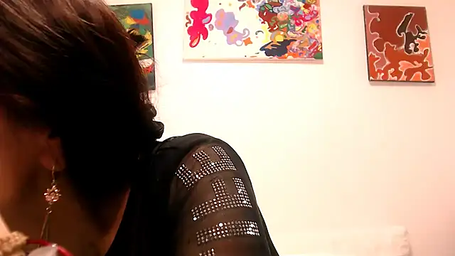 Snapshot of AliceRossi chatting on November 2025 02:17:01 PM AliceRossi online show from November 2025 02:17:01 PM