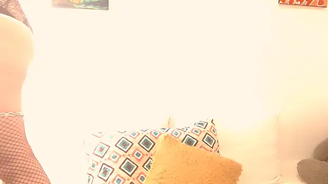 Snapshot of AliceRossi chatting on December 2025 04:16:01 PM AliceRossi online show from December 2025 04:16:01 PM